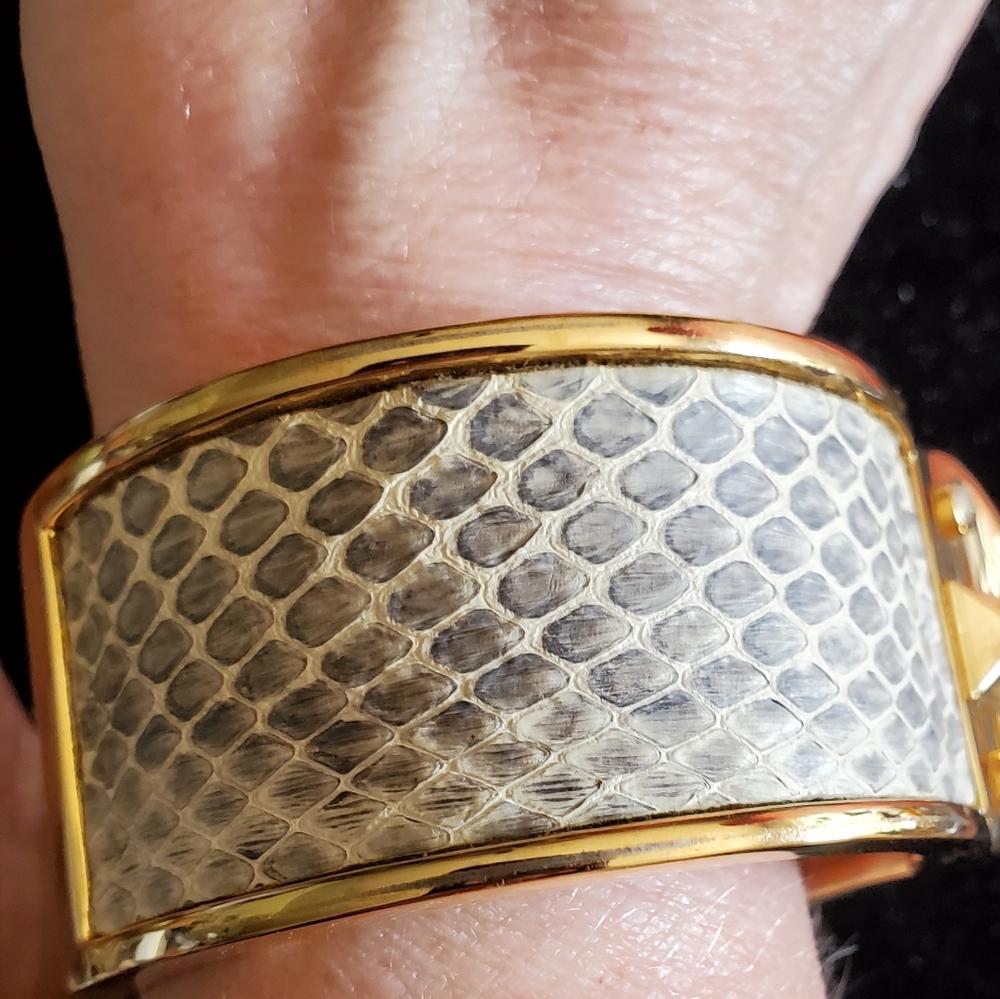 Stella and Dot Bello leather snakeskin bracelet - Picture 4 of 13